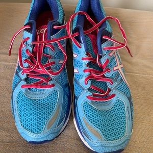 Asics Pink and Blue Gel-Kayano tennies